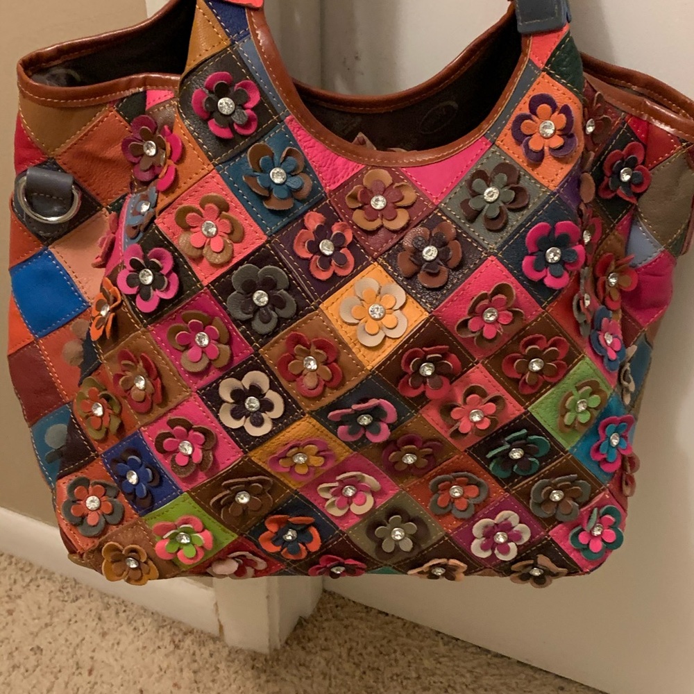 Amerileather Winslet Tote